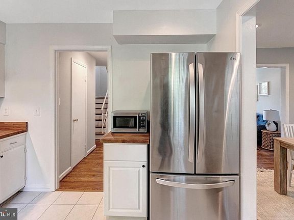 4th image of 3302 Webley Ct