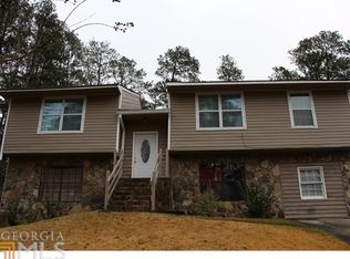 825 Winterside Ln, Atlanta, GA 30349