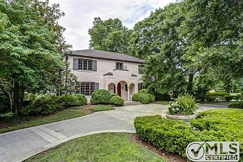 2nd image of 601 Belle Meade Blvd