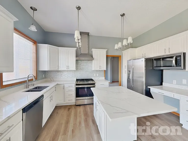 4527 Mason Ave NE — Photo 6