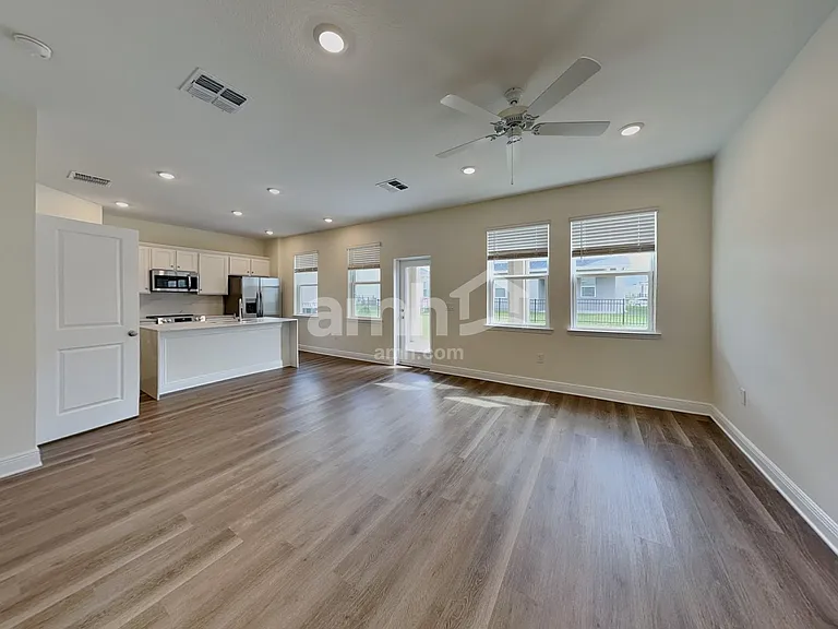 5939 Sycamore Place St — Photo 6