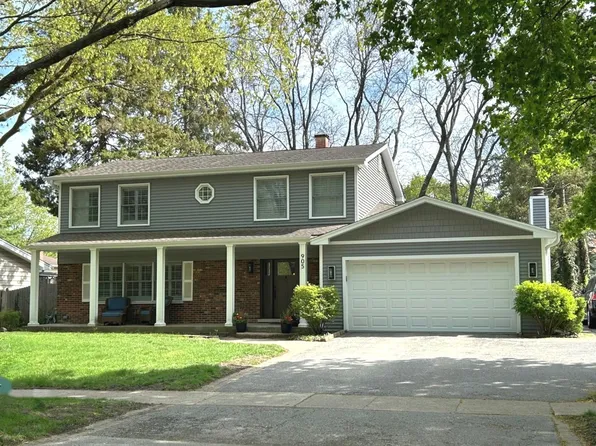 905 Fairlawn Ave, Libertyville, IL 60048
