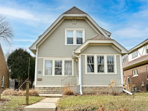 3271 S Logan Ave, Milwaukee, WI 53207