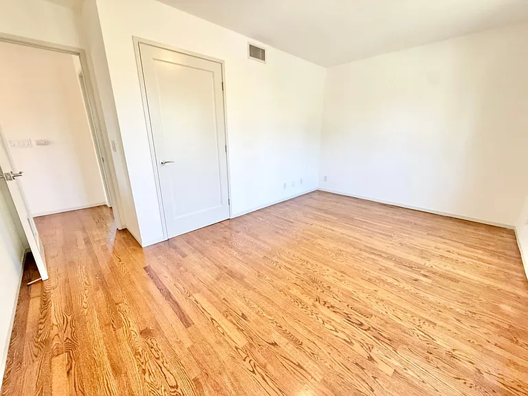 Spacious 3BR Bluff Heights Home | Gated Yard, Garage & Modern Upgrades — Photo 42