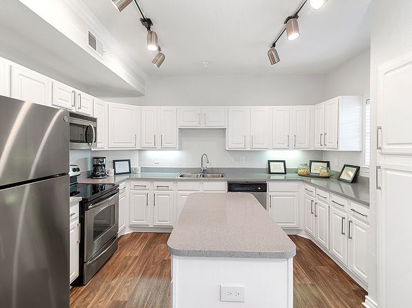 1601 W Arbrook Blvd #10-1023