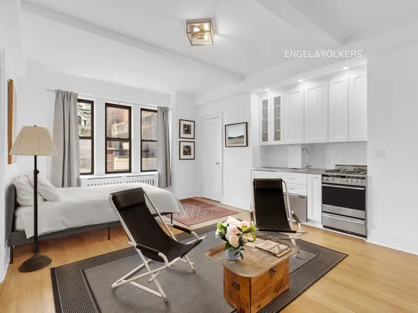 157 East 72nd Street image 1 of 5