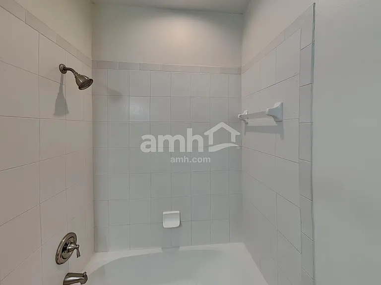 768 W Devonhurst Ln — Photo 19