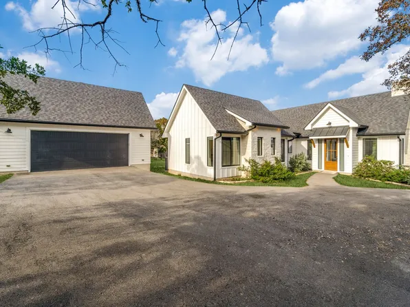 1211 Westhaven Dr, Canyon Lake, TX 78133