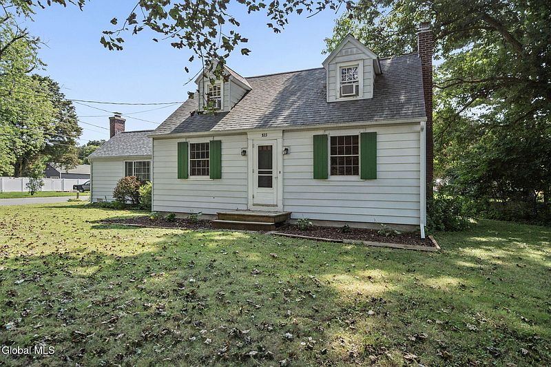2nd image of 533 Bloomingrove Drive