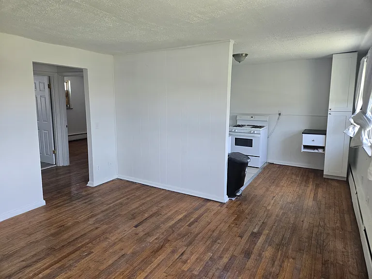 4720 Ridge Ave #4 — Photo 5