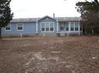 165 Robertson Rd, Kerrville, TX 78028