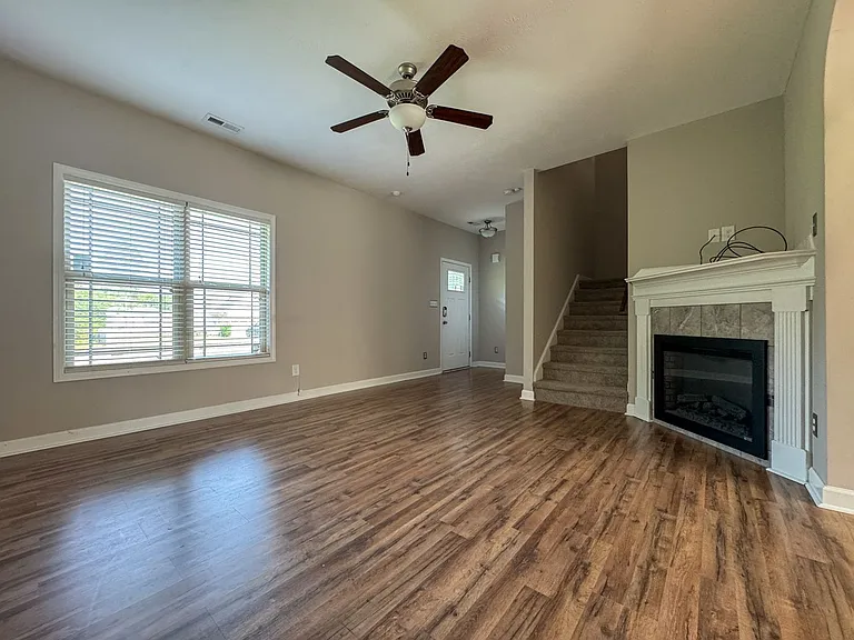 267 High Leaf Dr — Photo 3