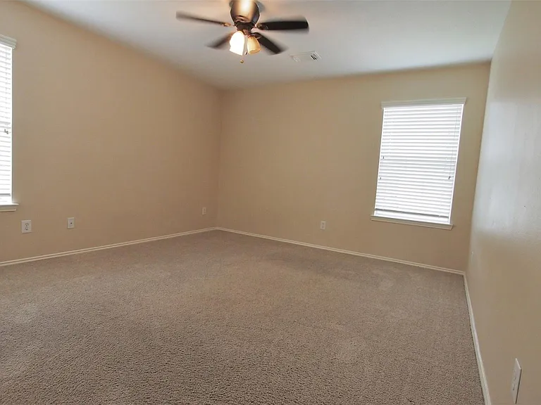 21211 Bridge Springs Ln — Photo 25