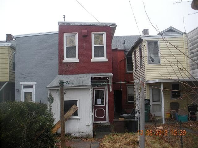 2nd image of 32 N 5th St