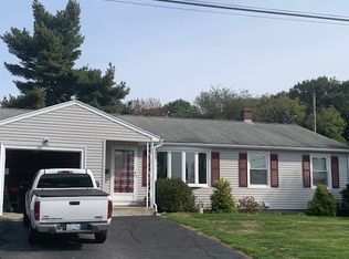 88 Grassmere Ave, East Providence, RI 02914