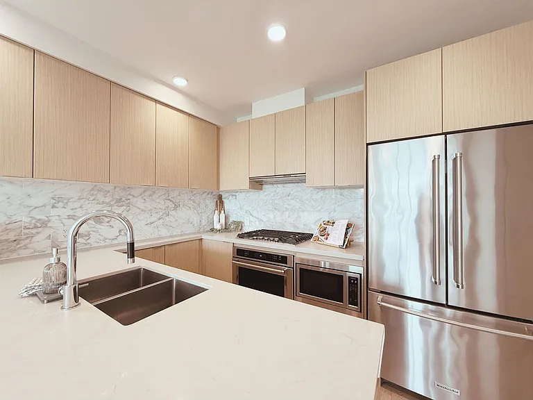 530 Whiting Way #1706 — Photo 2