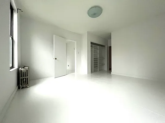 Rented by Compass | media 18