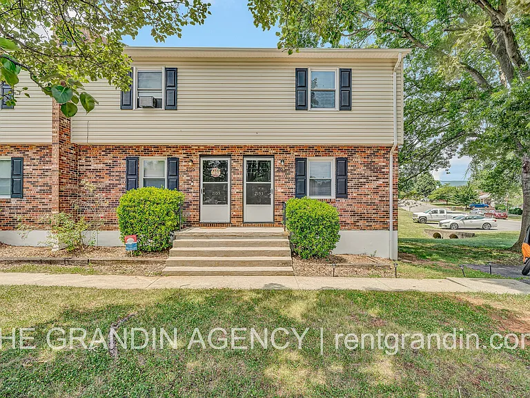 2153 Mulberry St — Photo 1