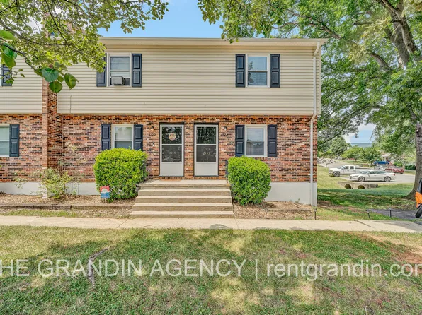 2153 Mulberry St, Salem, VA 24153