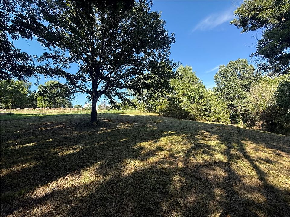 2nd image of 3577 Patterson Rd #24C