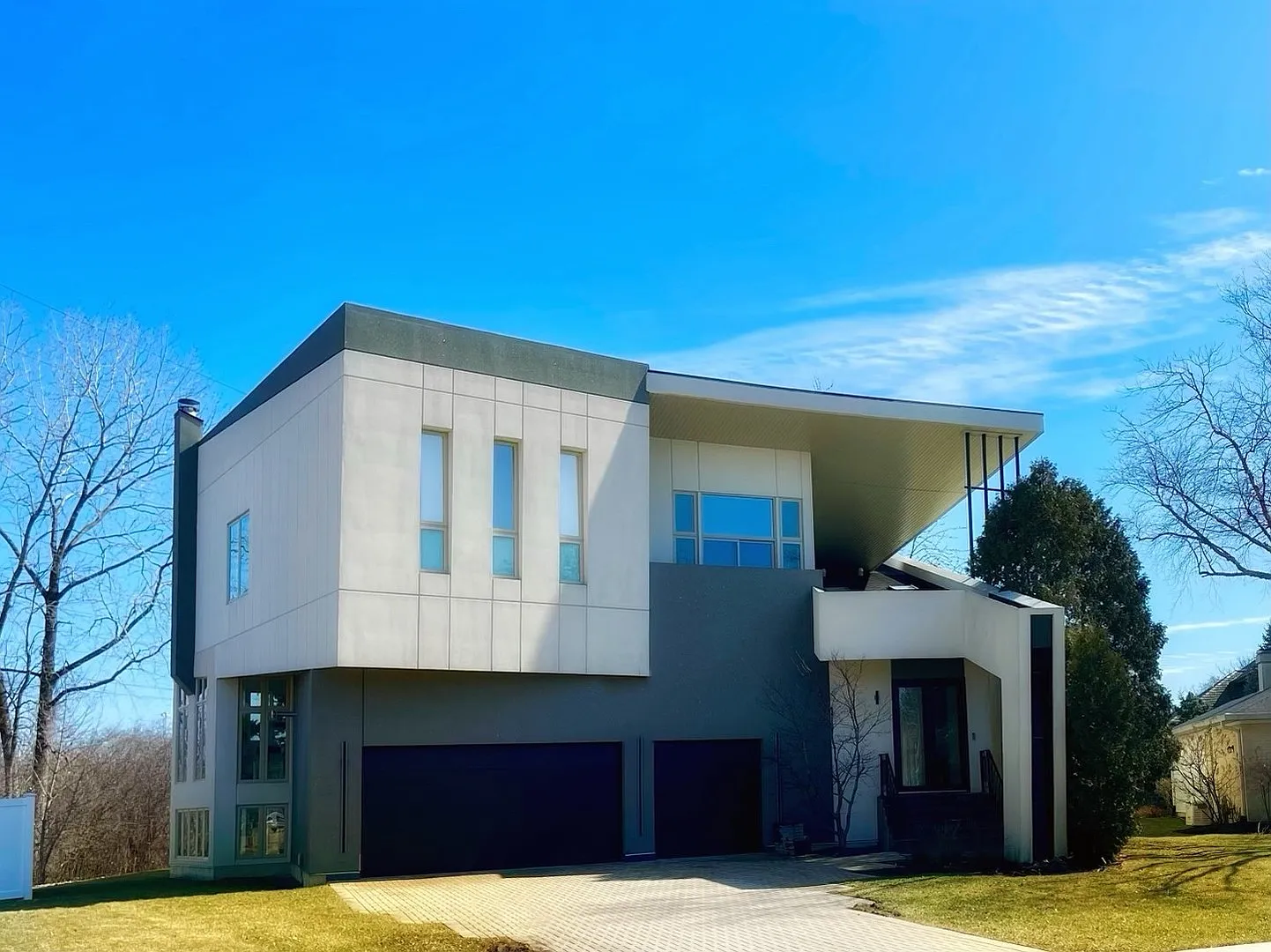 220 Astor Pl photo 1