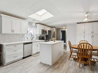 848 NE Madison Dr, Irricana, AB T0M 1B0