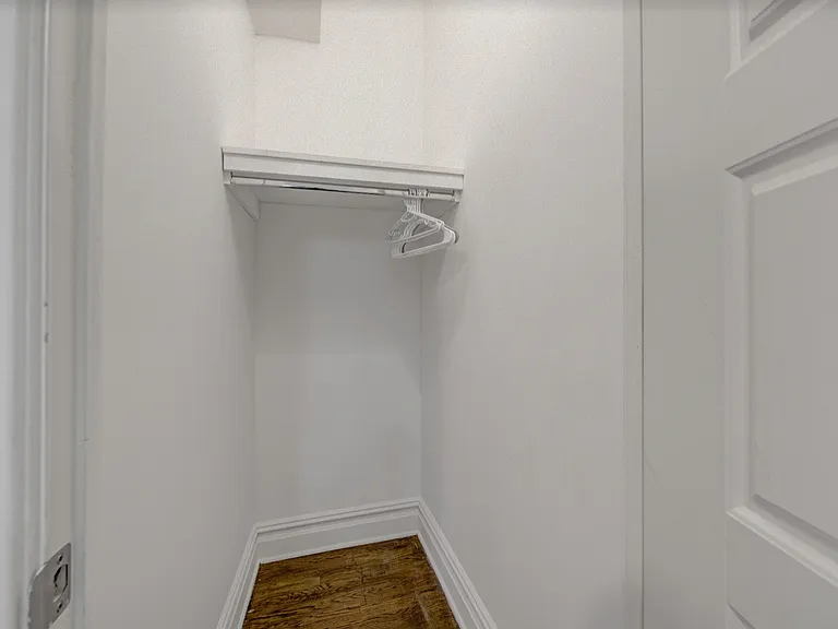107 Greenpoint Ave #C3 — Photo 12