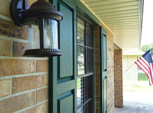 206 Henry Dr, Opelousas, LA 70570
