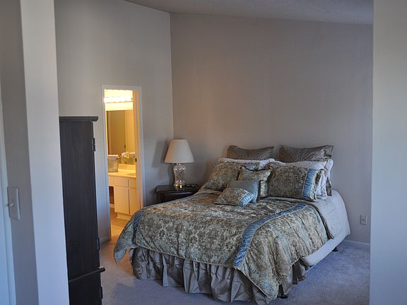 5th image of 1620 Wellington Pl APT 402