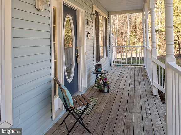 4th image of 24 Mosby Ln