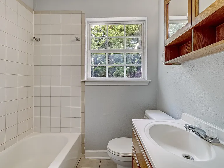 979 Mikael Ave — Photo 12
