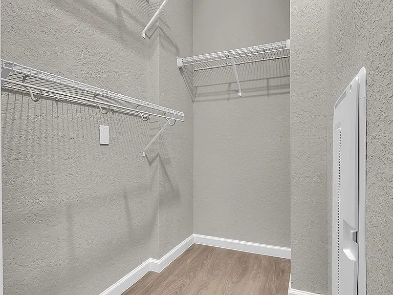 Walk In Closet