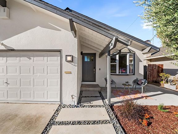 2nd image of 1617 Greenwood Way