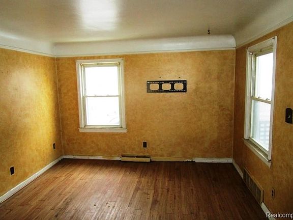 5th image of 1047 19th St