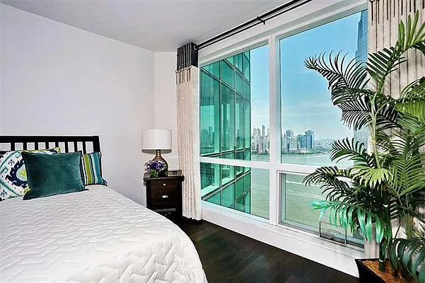 Sold by Weichert/Exchange Place | media 10