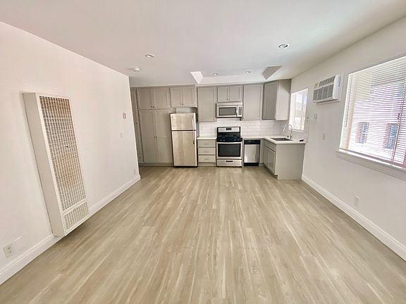 2nd image of 144 S Westmoreland Ave APT 6