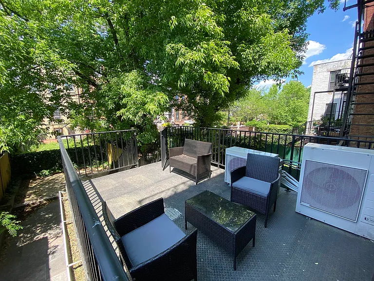 521 Decatur St #2A — Photo 1