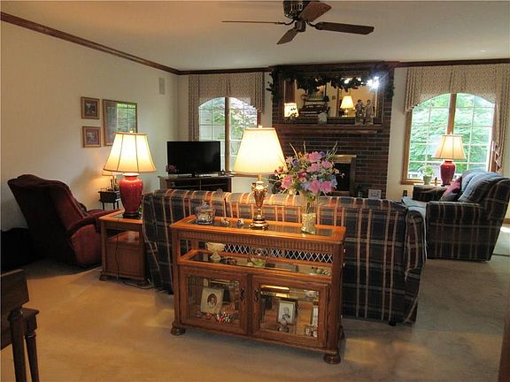 5th image of 6423 Olde Farm Ln