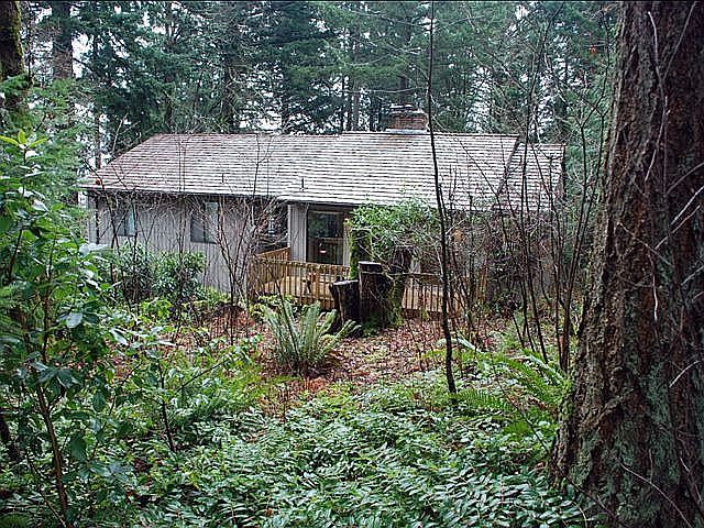 Mid Winter, view from street
