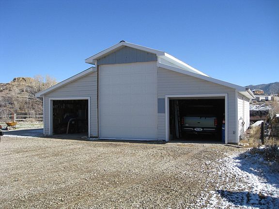 Oversized garage