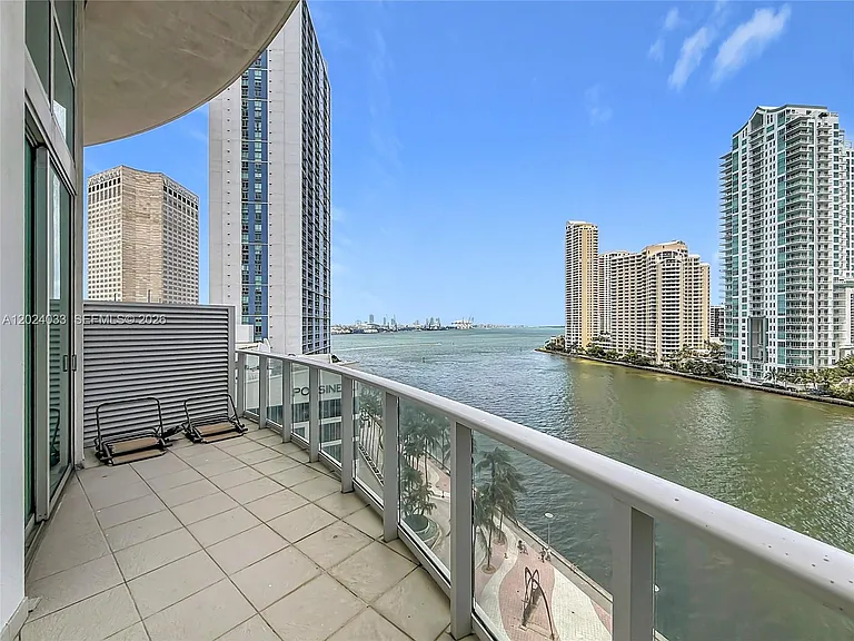300 S Biscayne Blvd #L-1016 — Photo 19