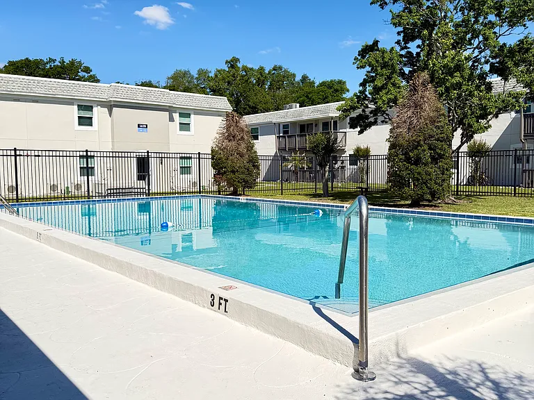 1626 S Crystal Lake Dr — Photo 1