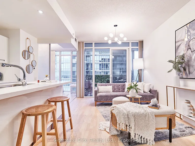 88 Park Lawn Rd #1210 — Photo 4