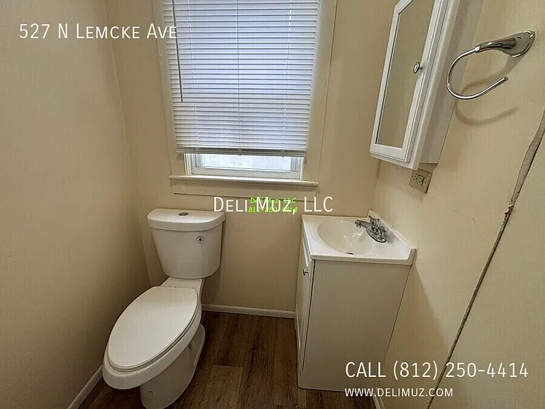 527 N Lemcke Ave — Photo 5