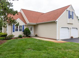 3 Cobbler Ln, Nashua, NH 03063