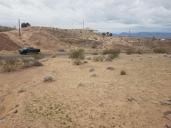 3rd image of 4651 Beach Dr Lot 20