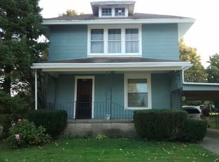 20 E Woodyard Ave, Ridge Farm, IL 61870