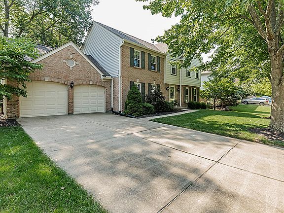 2nd image of 989 Golden Grove Ln