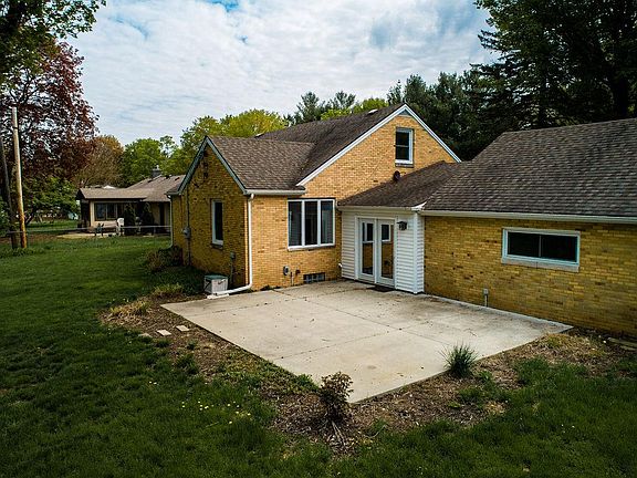 5th image of 4539 Chippewa Dr