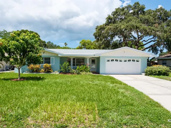 1868 Bellemeade Dr, Clearwater, FL 33755